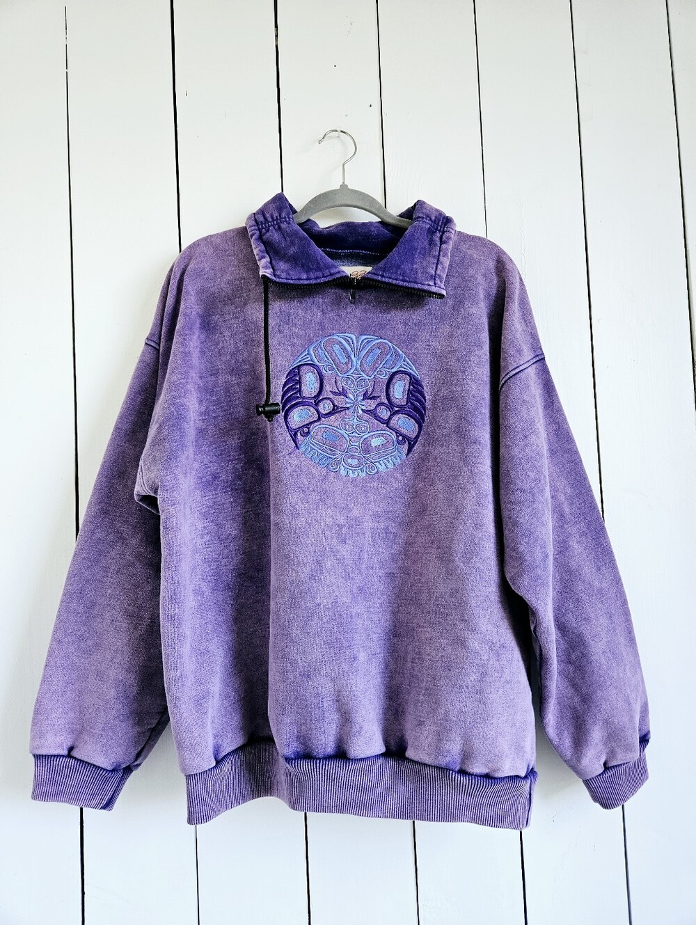 Vintage 90s Fuzzy Stonewash Haida Gwaii Sweatshirt Size L Unisex Purple
